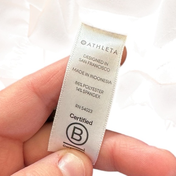 Athleta Skyline Tapered FeatherWeight stretch  Pants Tie Waist Brown Size 4 - Picture 7 of 9